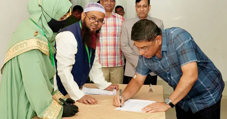 কার্যনির্বাহী কমিটির নির্বাচনে সেনাপ্রধান